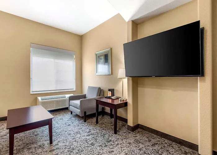 Quality Inn & Suites Groesbeck North