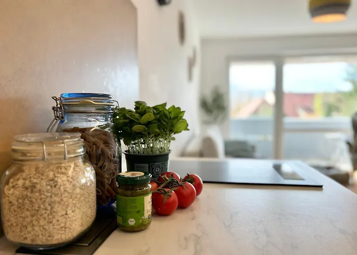 Snug Stays 5 - Design Apartment mit Sonnenbalkon, ruhig, zentral