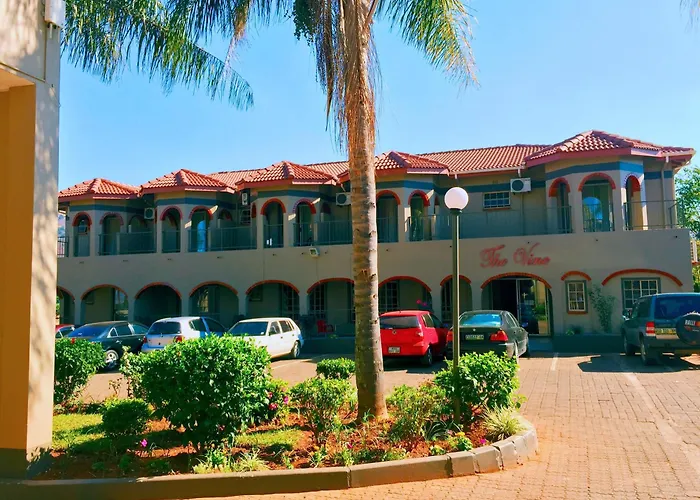 Bethel Court Vineyard Hotel