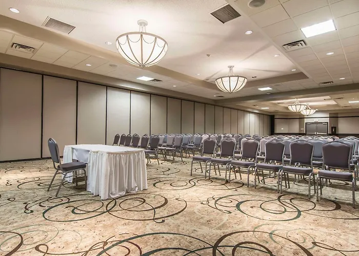 Quattro Hotel & Conf Centre, An Ascend Collection Hotel