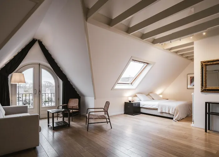 Strandhotel Duinheuvel