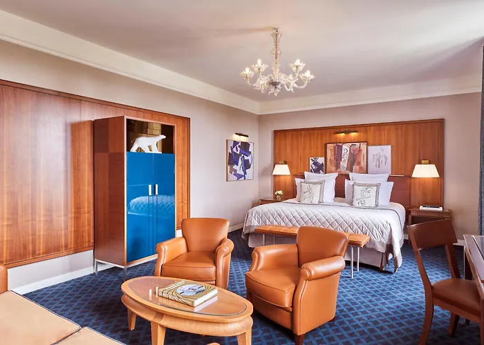 Hôtel Barrière Le Westminster