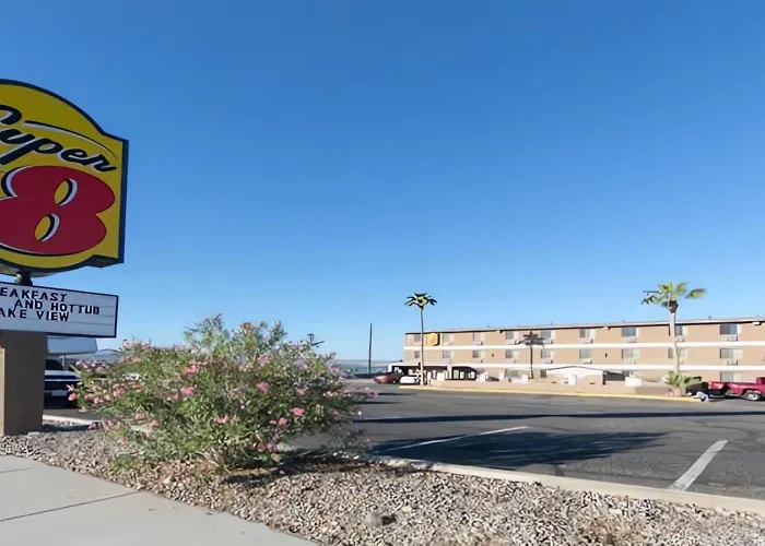 Super 8 By Wyndham Lake Havasu City