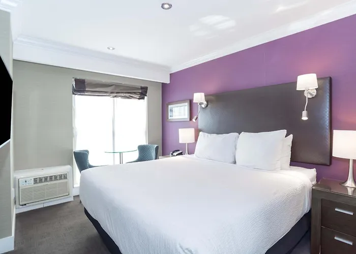 Sandman Signature Kamloops Hotel
