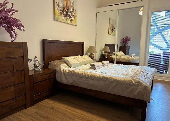 Stunning 2 Bedroom Apartment