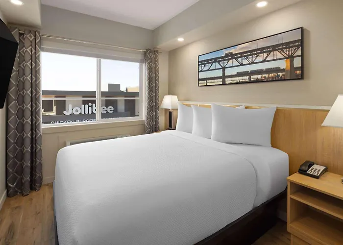Baymont By Wyndham West Edmonton