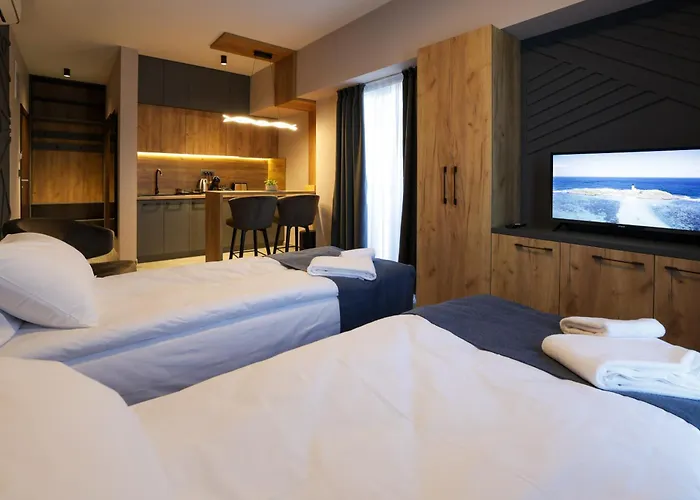 Nest Suites