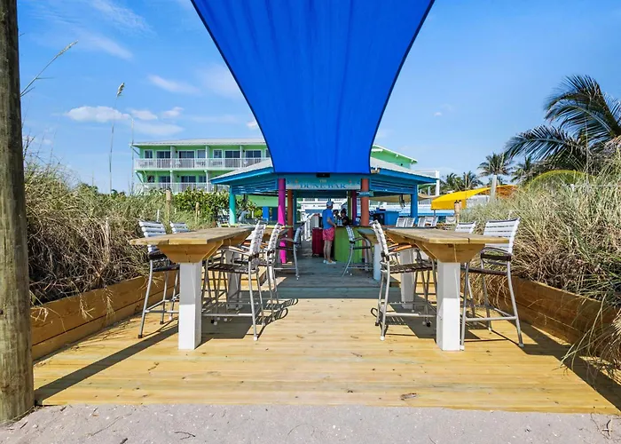 Fort Pierce Oceanfront Inn- Suite- King Bed #6
