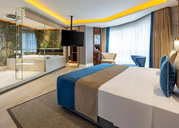 Ahc Old City Hotel