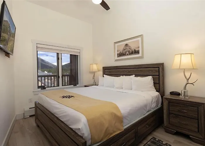 Full Renovated 1Br -Walk To Gondola & Kids Ski Free Condo