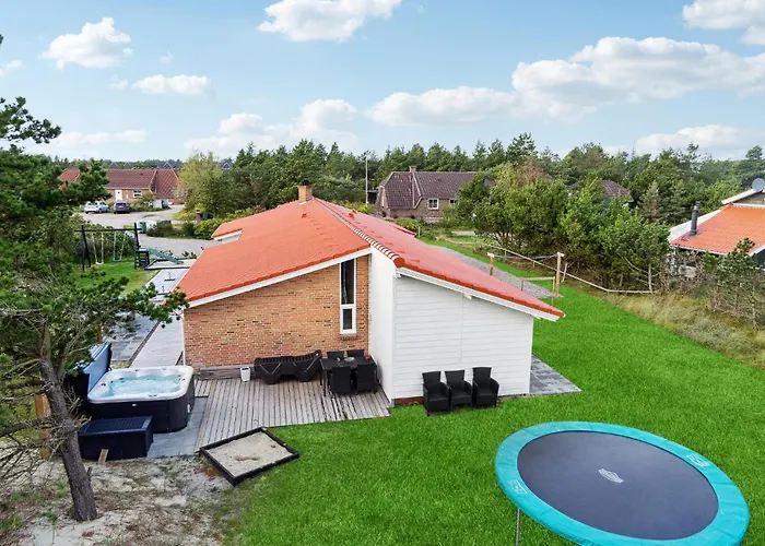 Gorgeous Home In Blavand With Sauna