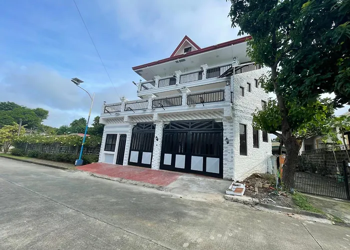 Shalimar Guest House Family Room Antipolo