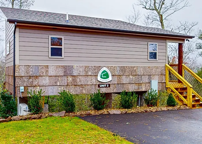 Trailhead Lodges