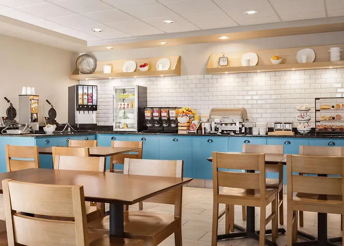 Country Inn & Suites By Radisson, St Cloud East, Mn