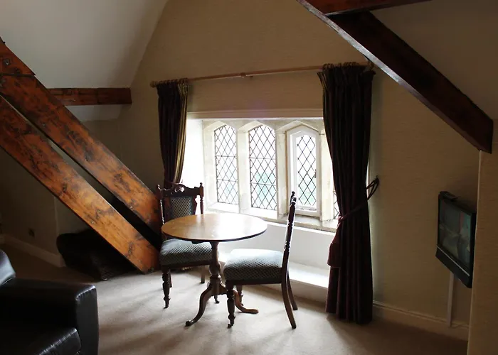 Oakwood Hall Hotel