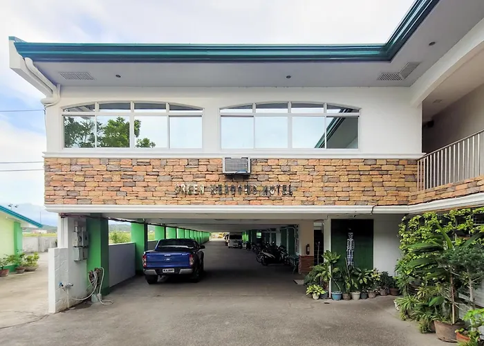 Green Meadows Hotel & Restaurant