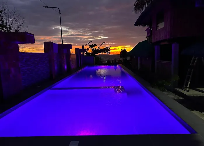 Oktowaves Hotel
