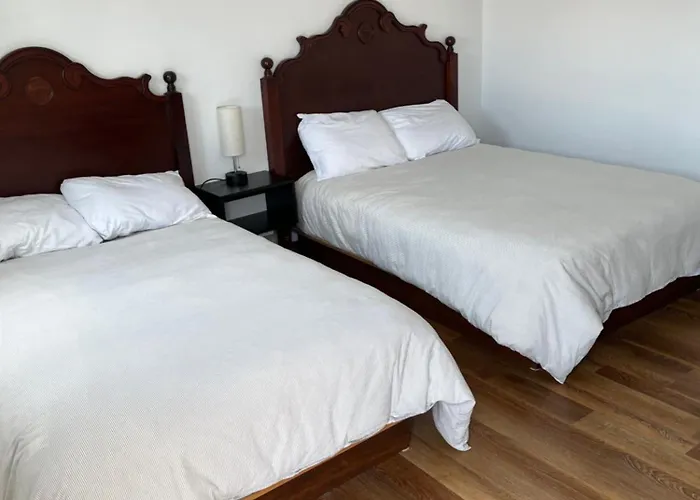Motel M