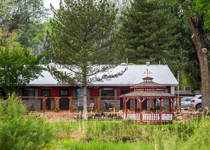 Riverwood Resort On The Gunnison