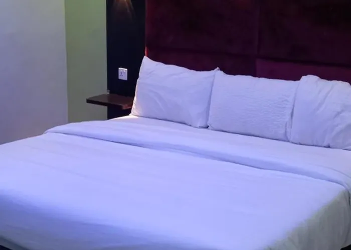 Pecos Place Hotel & Suite