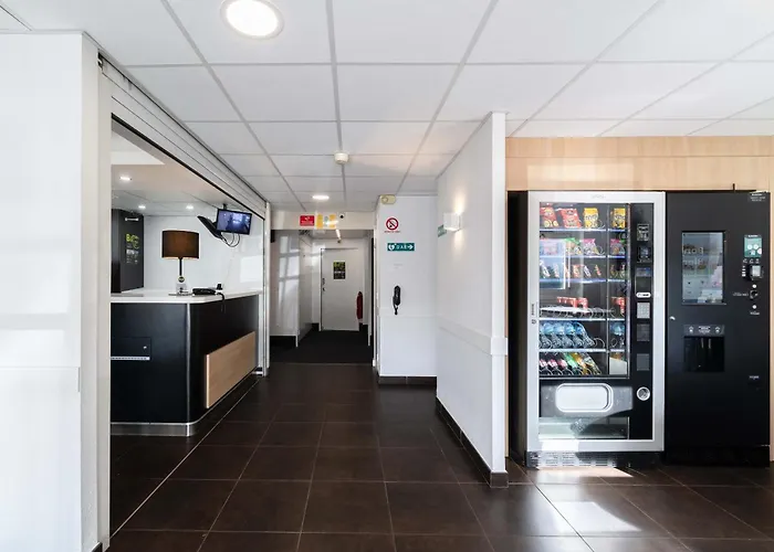 B&B Hotel Calais Terminal Cite Europe 2 Etoiles