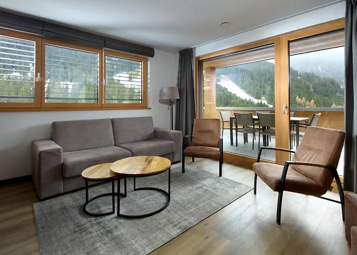 Club Haus - Alpin-Resort Montafon Haus 1 by Pferd auf Wolke
