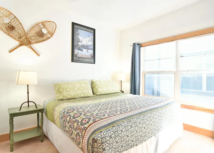 La Riva Del Lago Condo: Downtown, Close To Everything