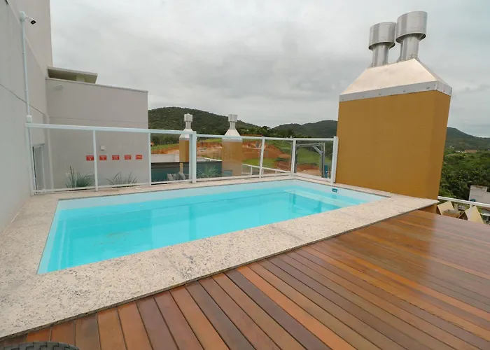 Apartamento Familiar III Próximo Beto Carrero e Praia