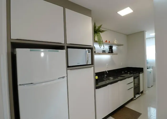 Apartamento Familiar III Próximo Beto Carrero e Praia