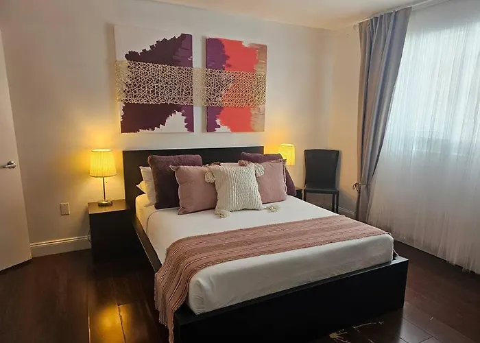 Great 1Bedroom Renovated 1 Minute From The Beach