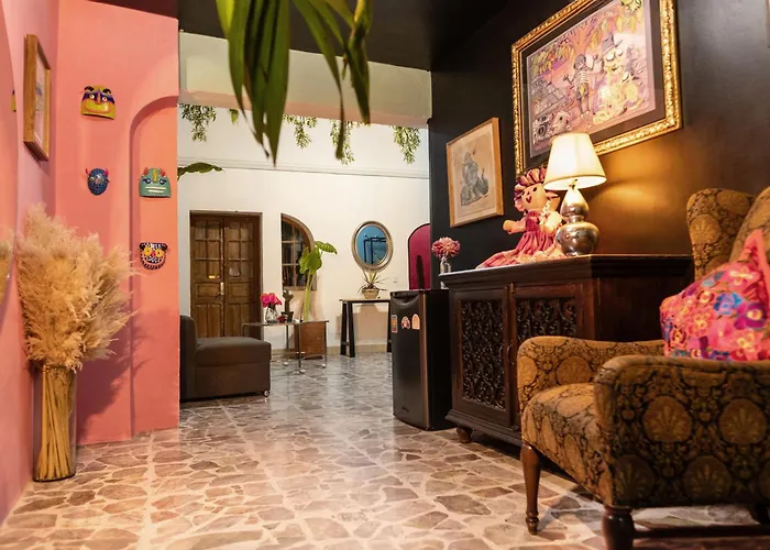Homestal California Hostal En Tlaquepaque