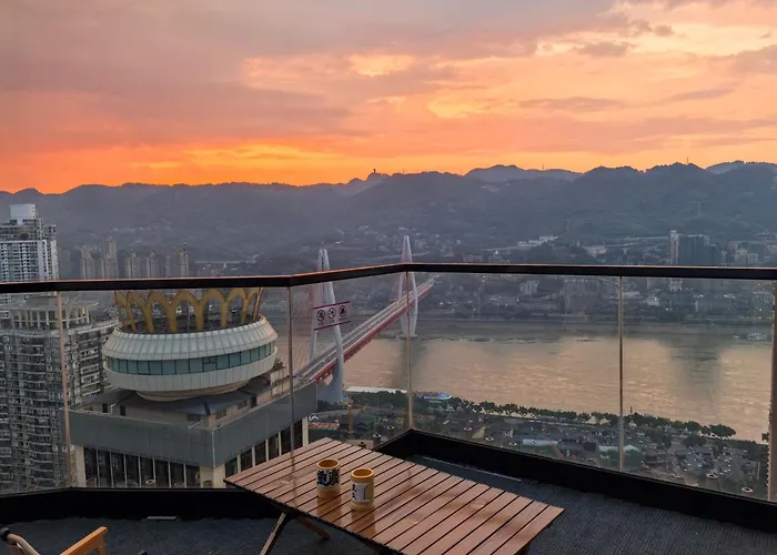 Yunqi River View Terrace Hotel