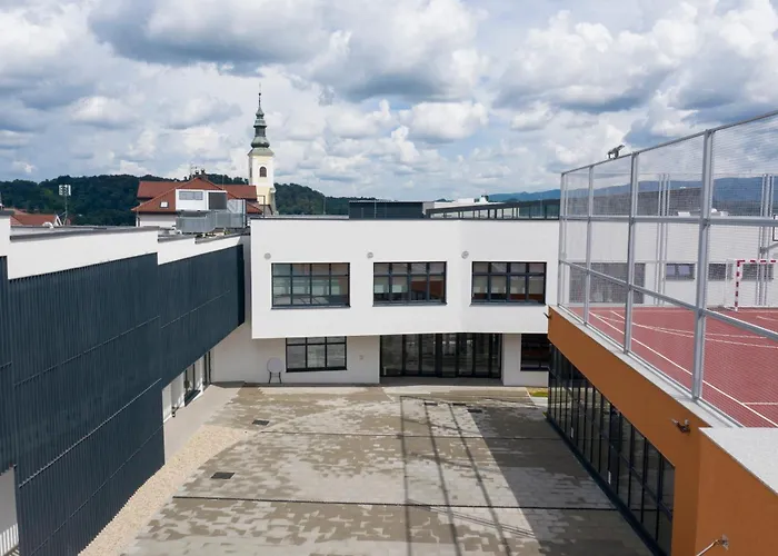 Akademis Cut Zabok