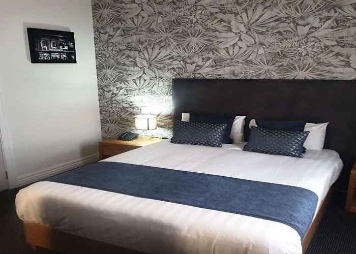 Ramada By Wyndham, Hamilton City Center