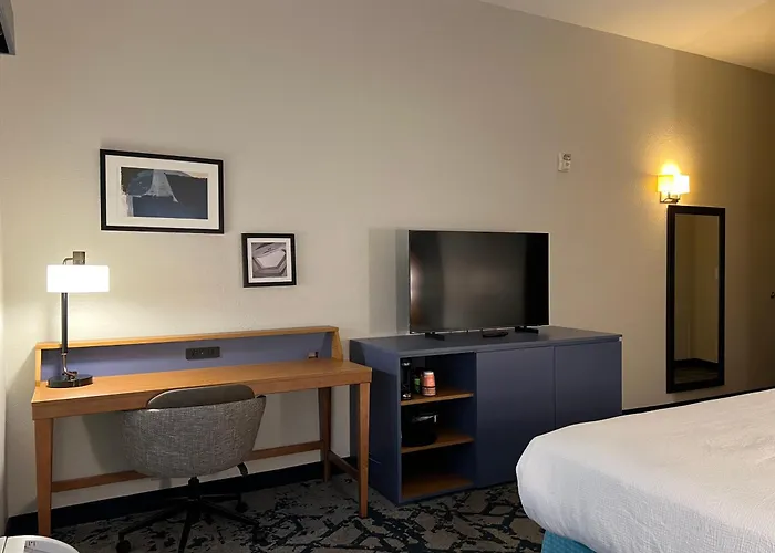 Country Inn & Suites By Radisson, Lsu - Medical Corridor