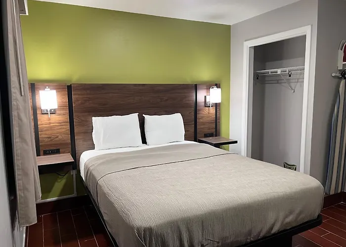 Travelodge By Wyndham Hotel & Cottages St Augustine - Historic