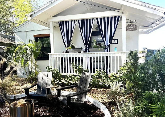 Walk To Best Eats And Shops And Stay In Style
