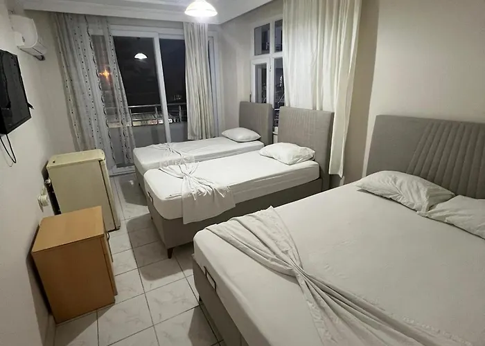 Rose Hotel