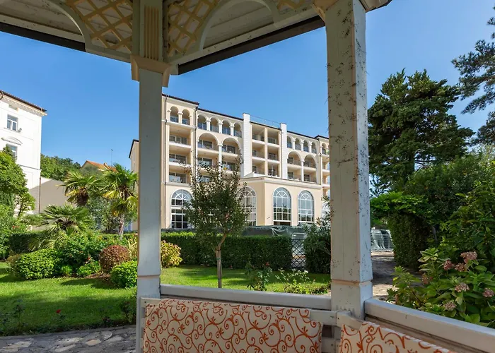 Hotel Kvarner Palace