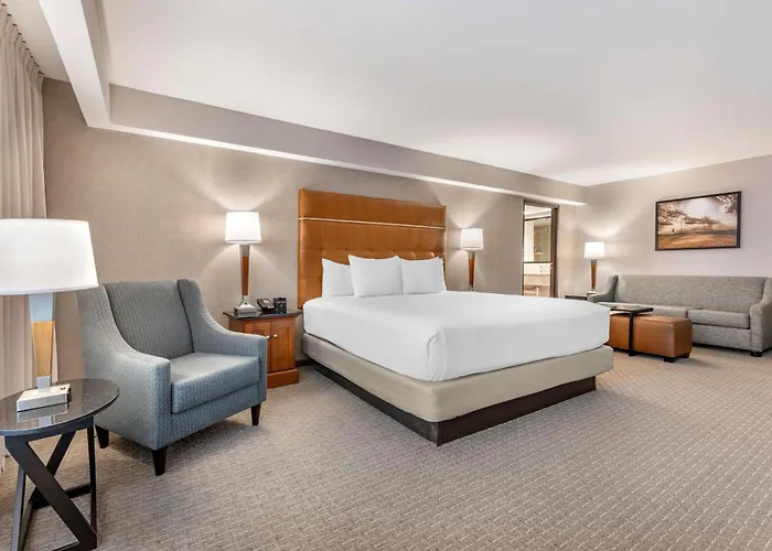 Drury Inn & Suites Champaign
