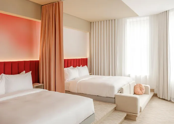 Rose Hotel Invisible