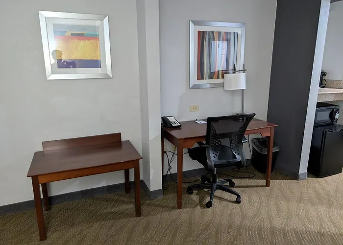 Wingate By Wyndham Chesapeake
