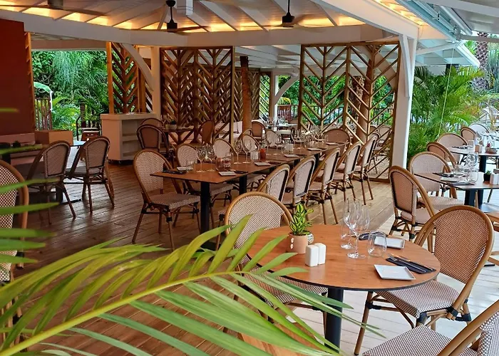 Palm Court Residence At Orient Bay -4 Stars