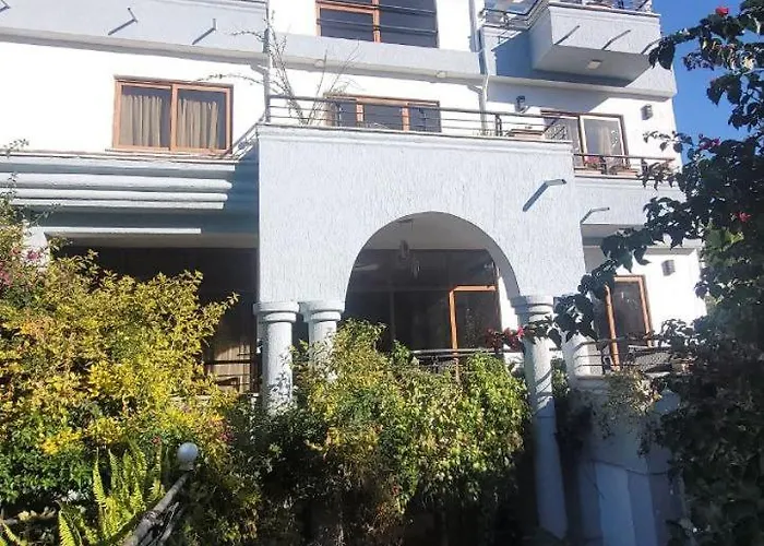 Inn Of The Four Sisters