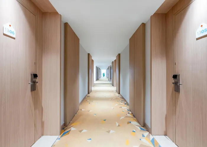 Holiday Inn Express Jiangmen Jianghai By Ihg