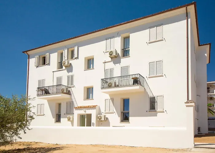 Le Residenze Del Baia Marina