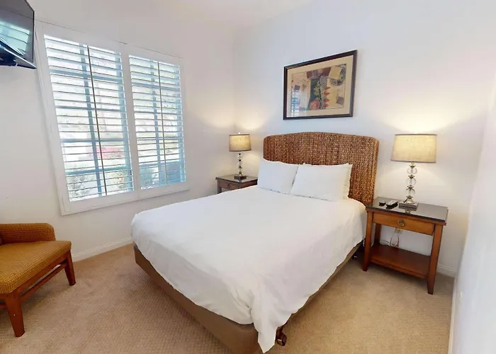 Lv214 Convenient Downstairs 2 Bed Legacy Villa