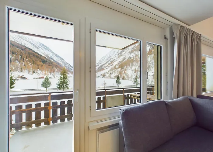 Mountain Majesty Apartment With Stunning Views