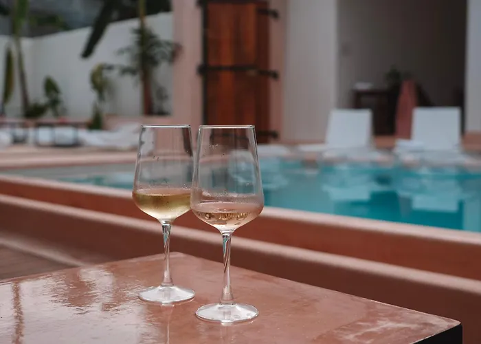 Animals Boutique Hotel - Adults Only
