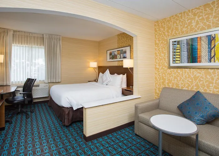 Fairfield Inn Manchester - Boston Regional Airport